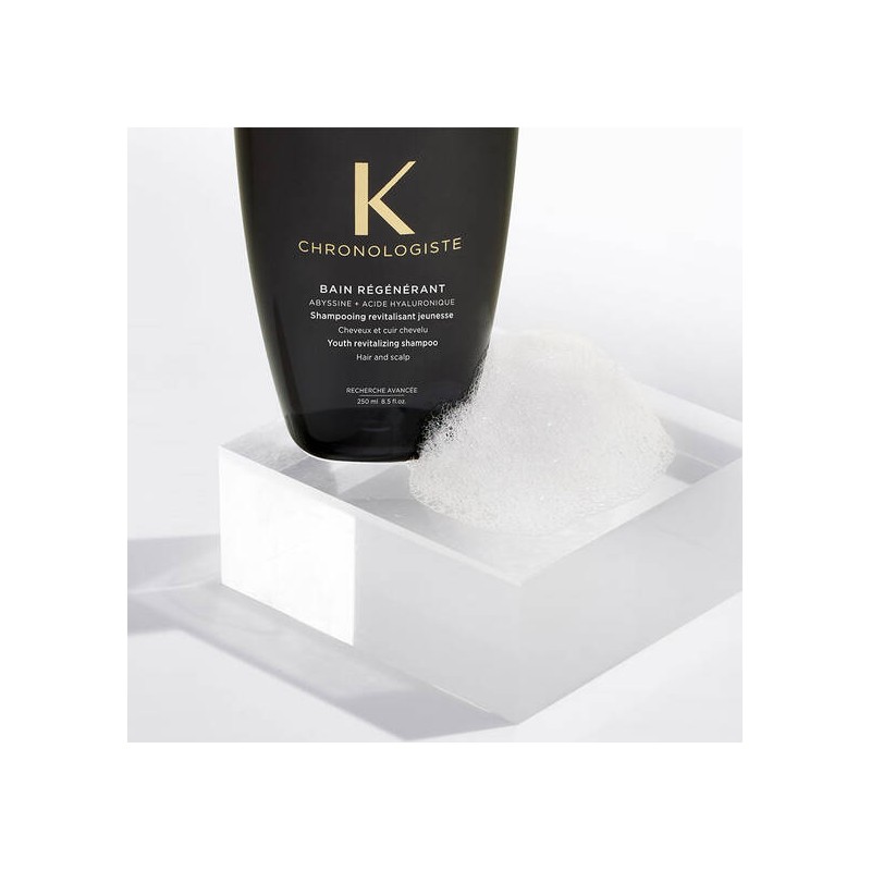 Kerastase Chronologiste Bain Régénérant Shampoo - Șampon revitalizant și revigorant pentru a combate semnele îmbătrânirii scalpului și a părului - 250 ml